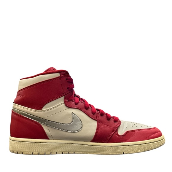 NIKE AIR JORDAN 1 - RETRO HIGH “SILVER MEDAL” main image 5